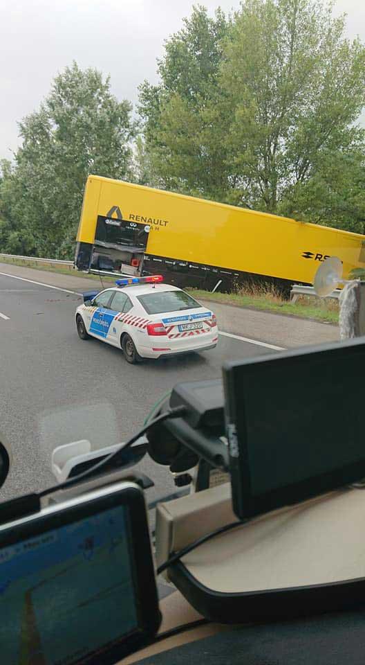 Renault F1-truck crasht in Hongarije
