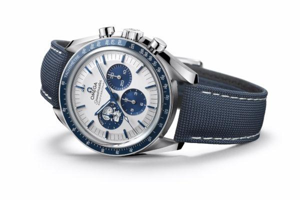 Coolste horloges van 2020: Omega Speedmaster 'Silver Snoopy Award' 50th Anniversary