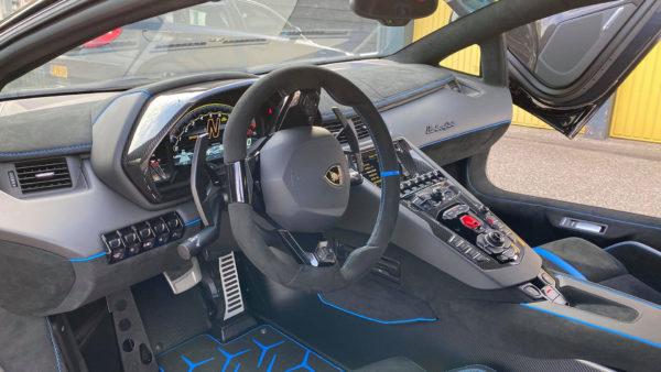 Duurste auto's van 2020: Lamborghini Aventador SVJ Roadster