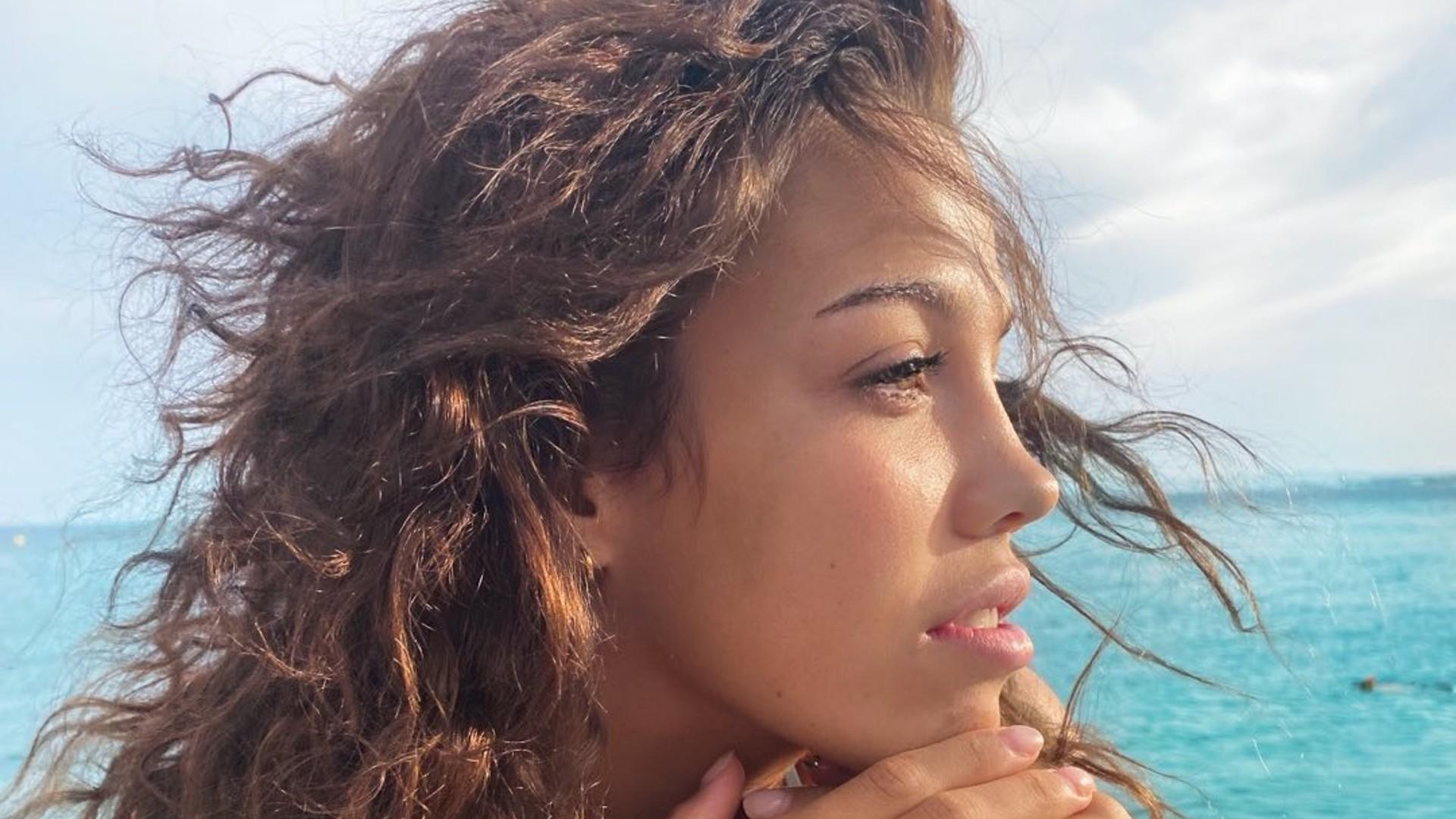 Celin Bizet is een van de knapste teamgenoten van Lieke Martens bij PSG