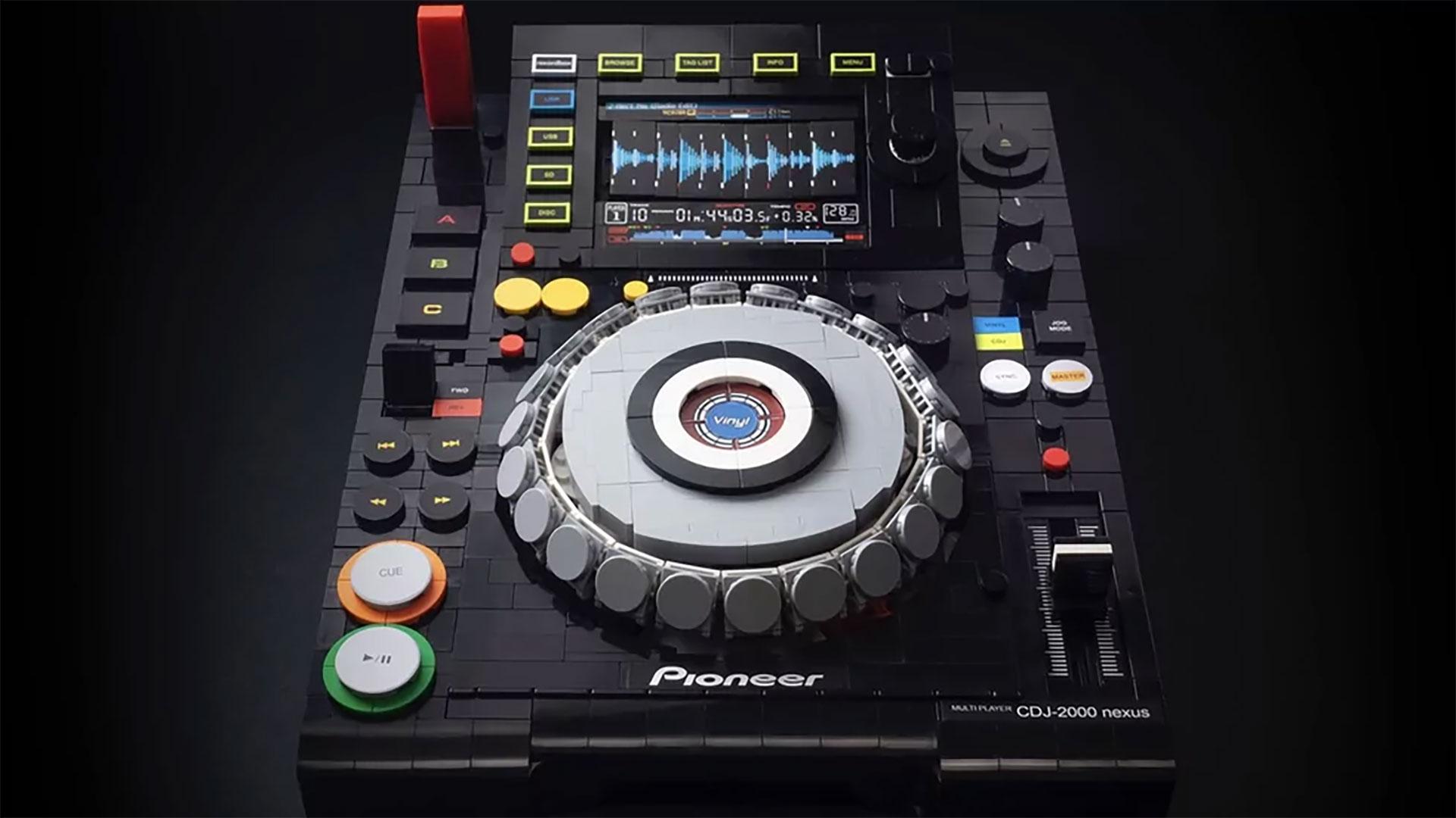 LEGO Pioneer CDJ 2000 Nexus