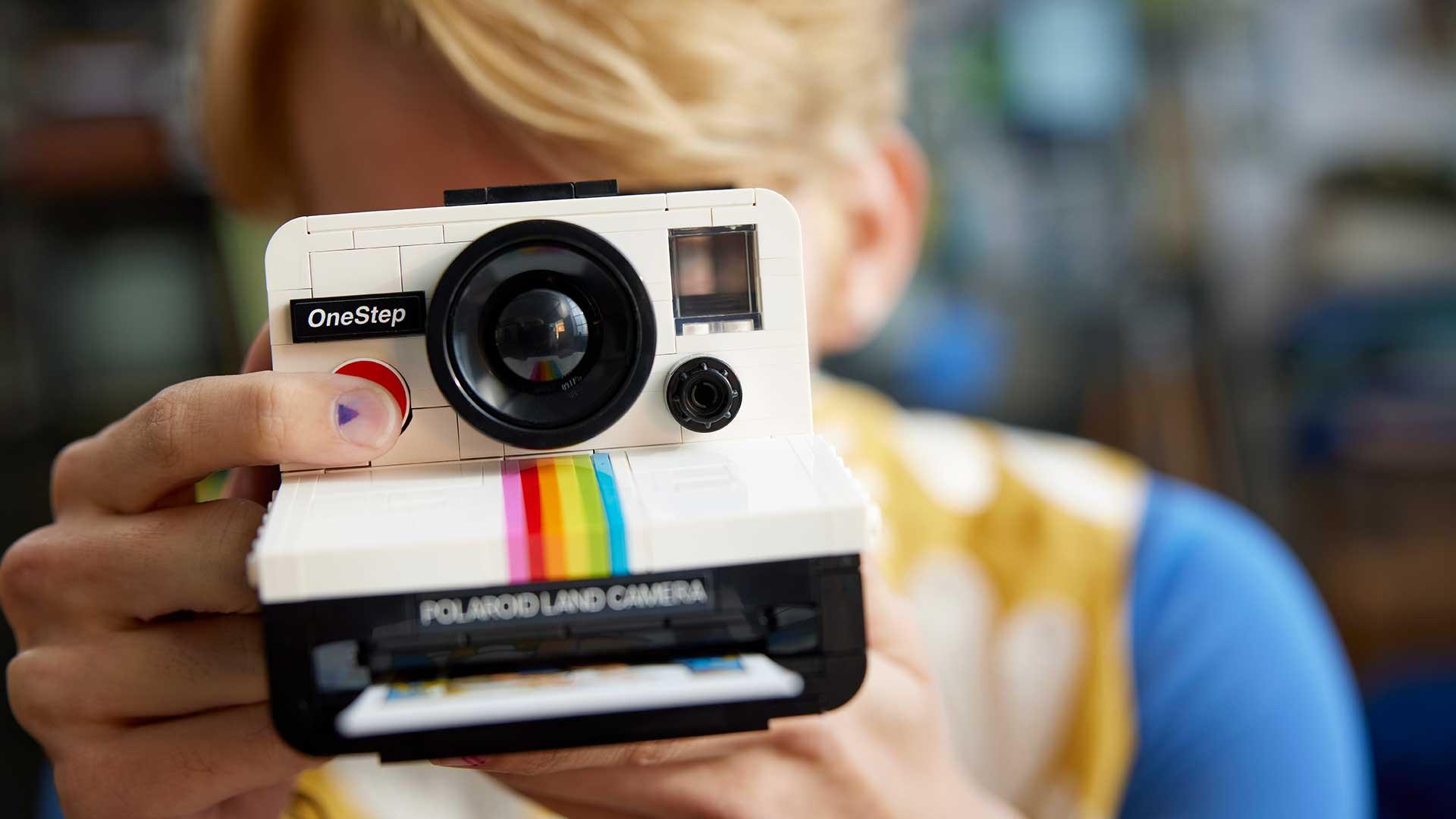 LEGO Polaroidcamera laat je bouwen aan een fotoalbum JFK