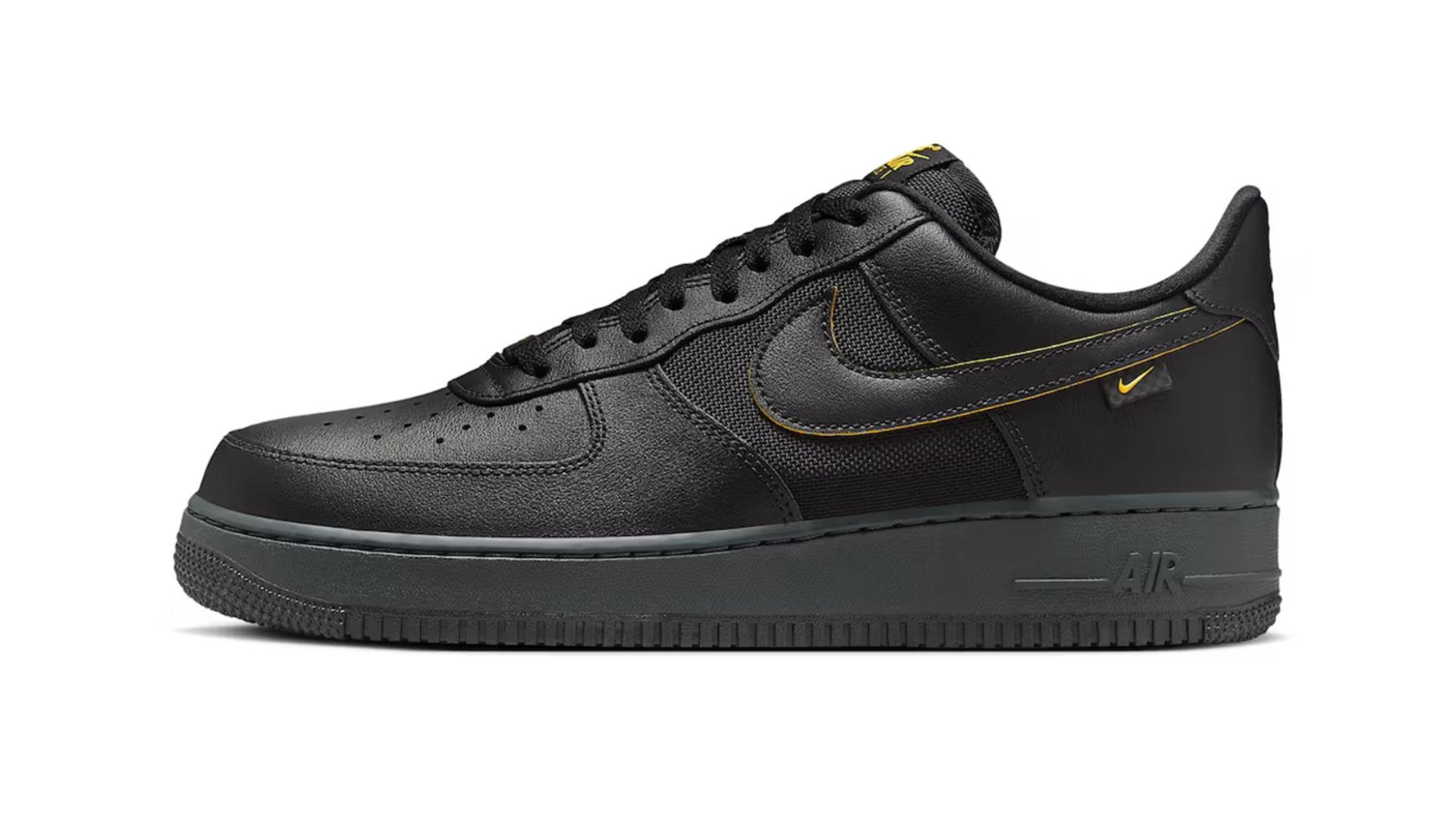 Nike air force sales zwart goud