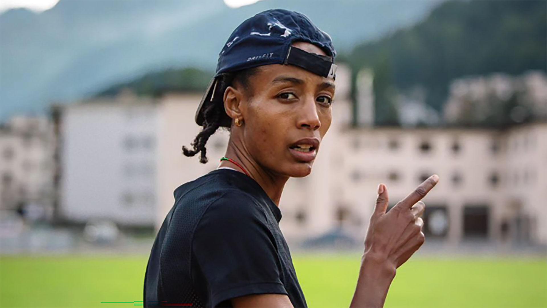 Zo hard liep Sifan Hassan tijdens de Olympische Spelen-marathon