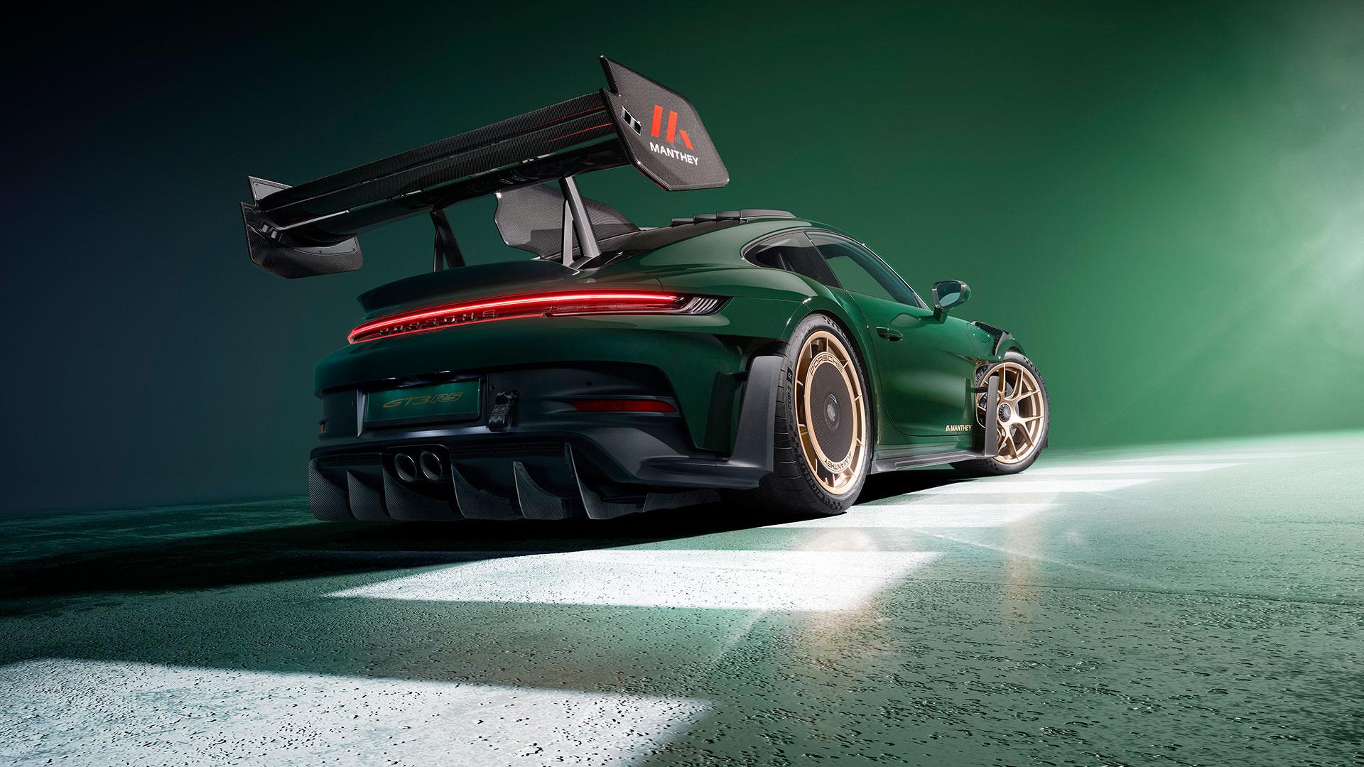 Porsche-911-GT3-RS-Manthey-achterkant