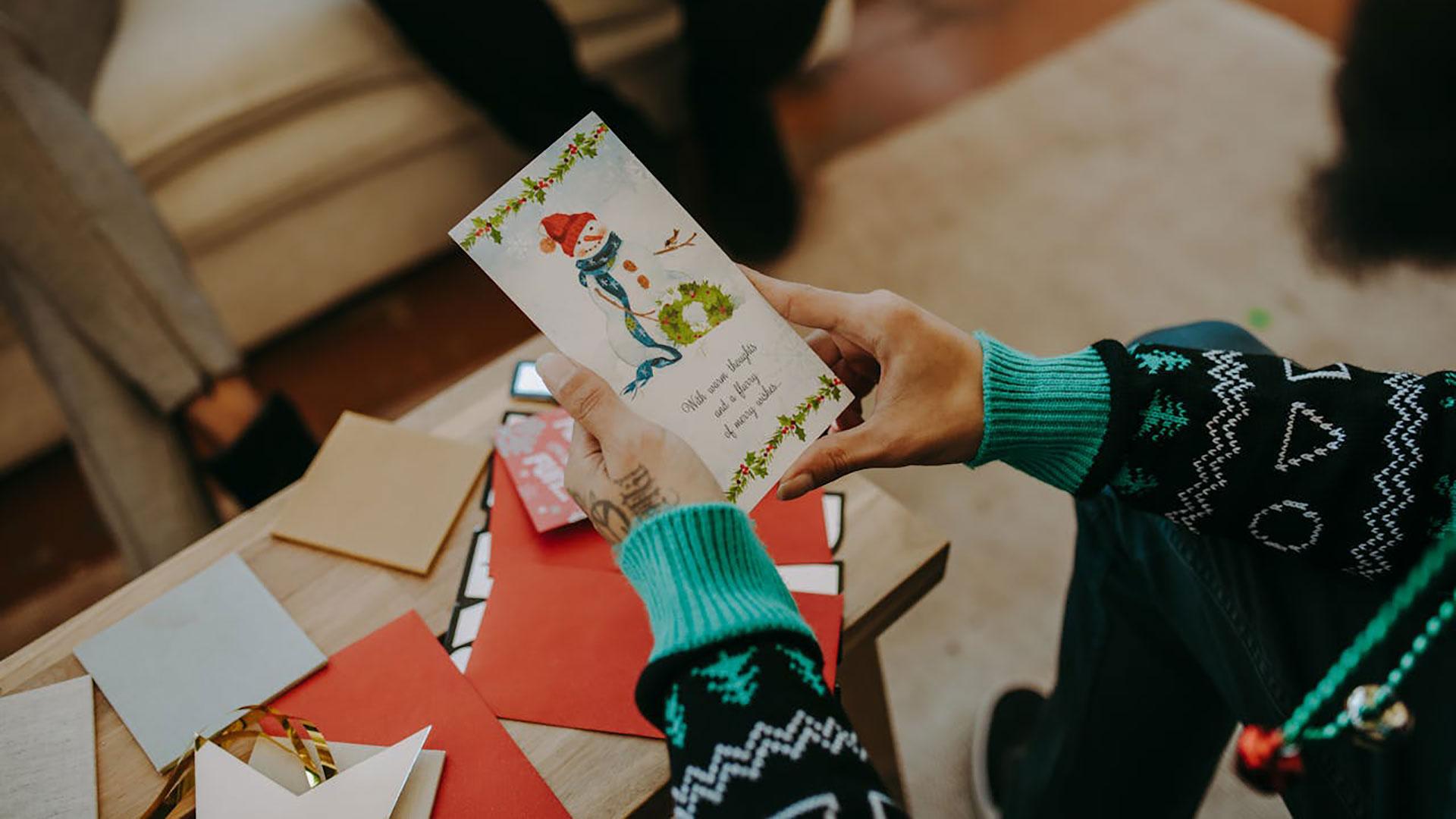 Wanneer kerstkaarten versturen? Doe het vóór deze datum (tips)