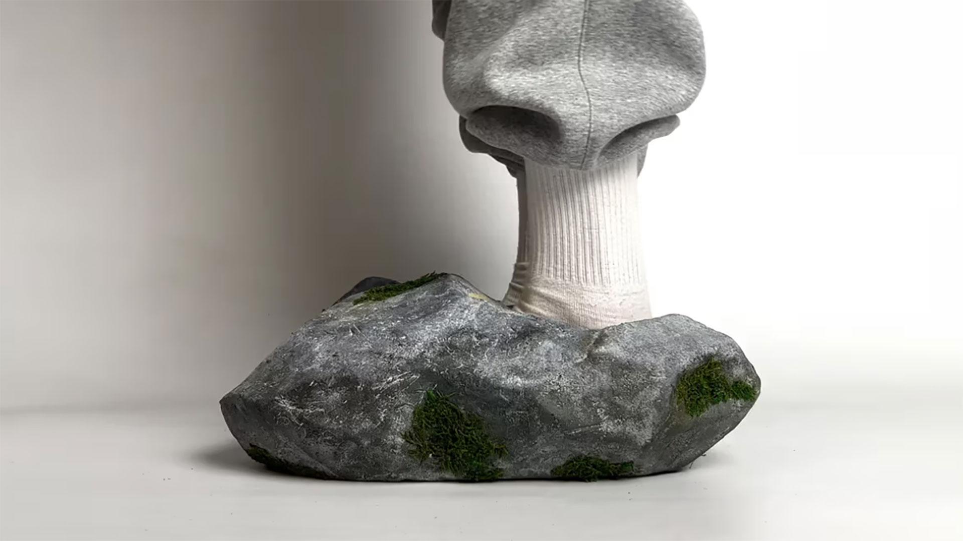 steenschoen om de voet