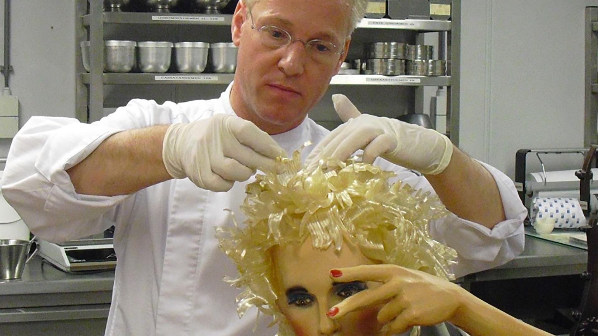 De Lady Gaga-taart van Rudolph van Veen uit De Slimste Mens - JFK