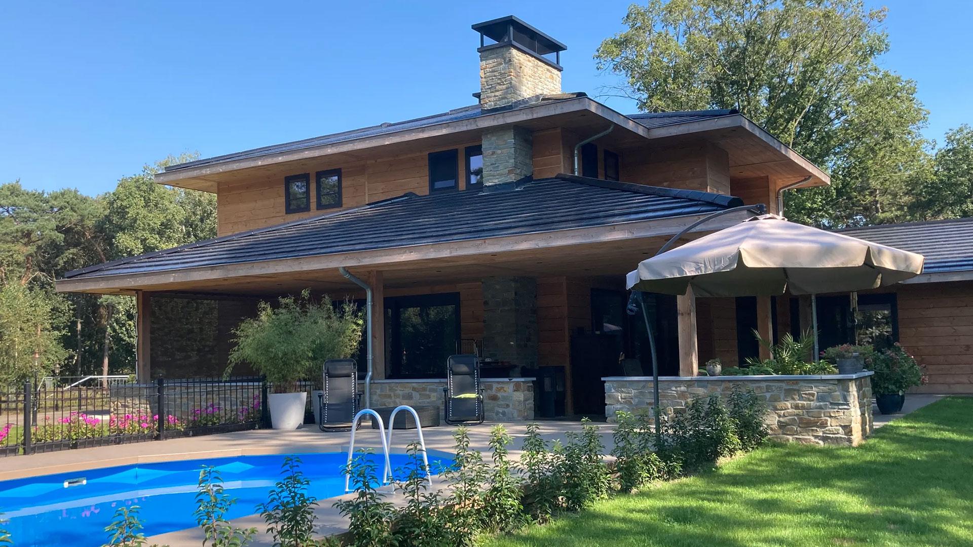 Deze bosvilla in Brabant ademt de stijl van Frank Lloyd Wright