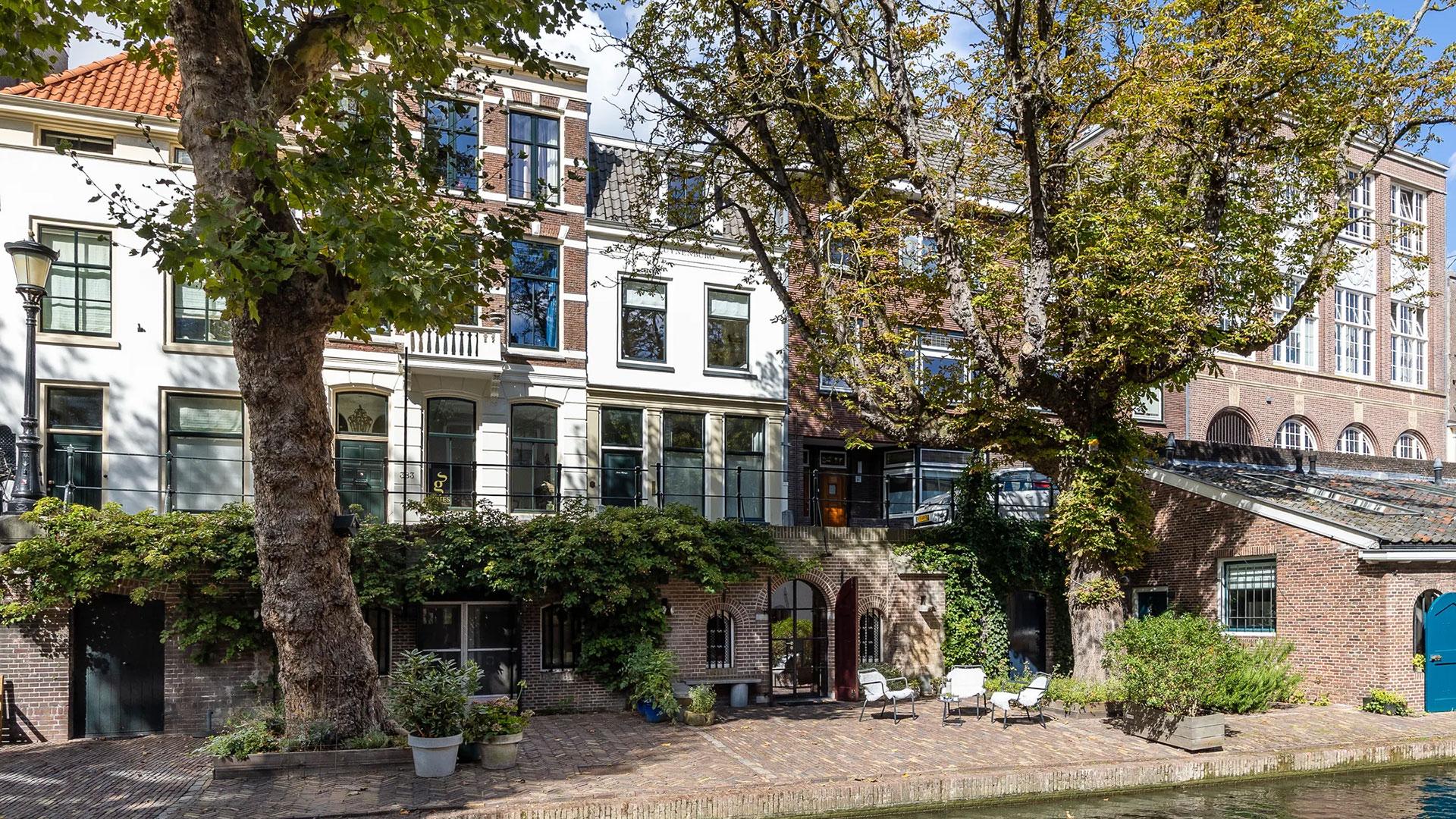 Monumentaal huis aan de Oudegracht in Utrecht is hit op Funda