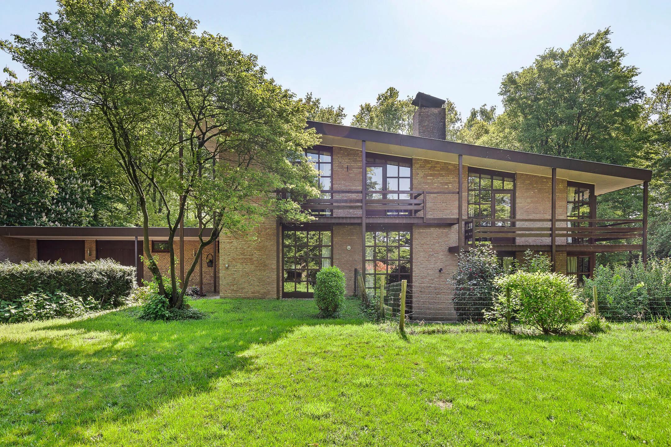 Bijzondere Jaren 70 villa Is De Droom Van Rechtlijnige Mensen JFK bijzondere-jaren-70-villa-is-de-droom-van-rechtlijnige-mensen-jfk