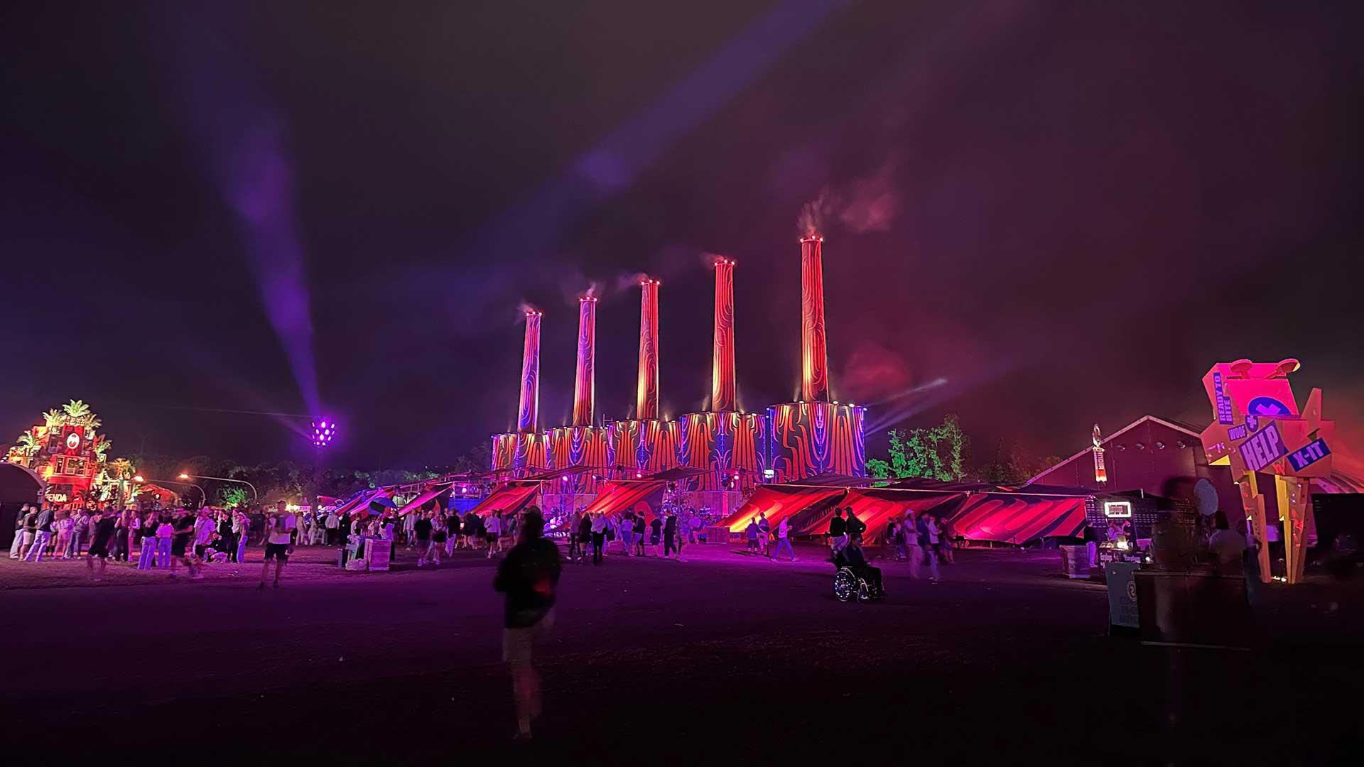De Hacienda op Lowlands 2026 heeft weer een heerlijke line-up (en deze dj’s wil je niet missen)