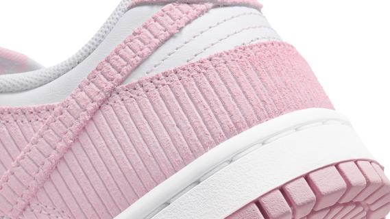 Nike Dunk Low ‘Pink Corduroy’