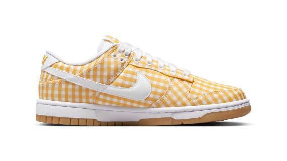 Nike Dunk Low ‘Yellow Gingham’