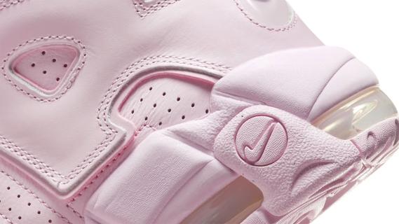 roze Nike sneaker