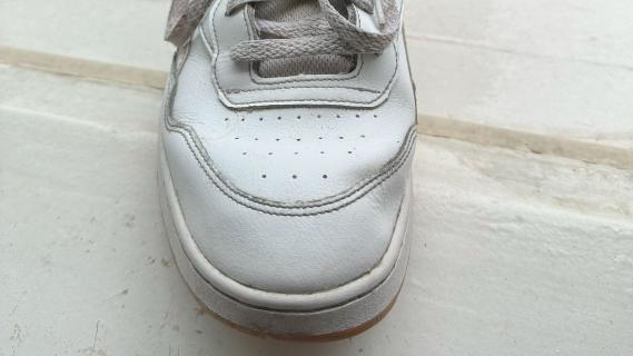 vieze sneakers schoonmaken