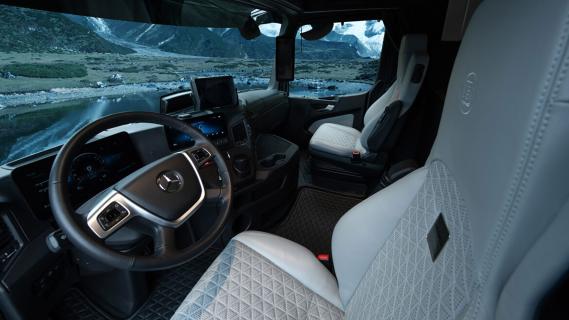 Brabus Big Boy 1200 interieur