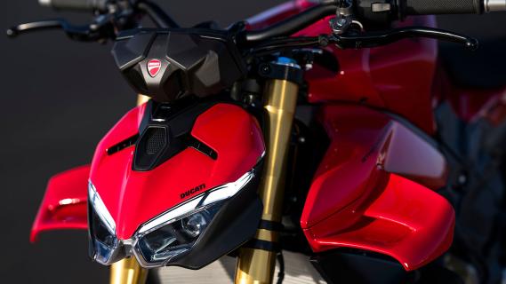 ducati v4 streetfighter stuur