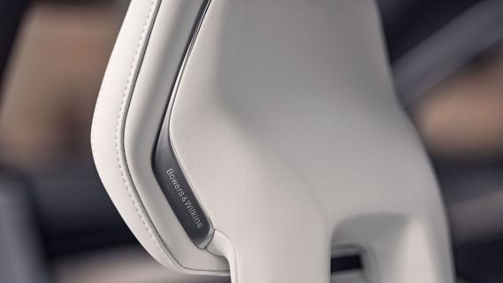 bowers & wilkins in volvo speakers