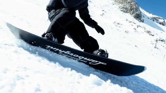 lamborghini snowboard piste