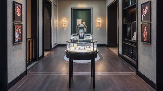 Eerste Van Cleef & Arpels boetiek vam Amsterdam