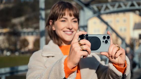 LUX Grip Leica
