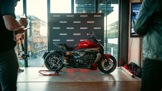 Ducati XDiavel V4