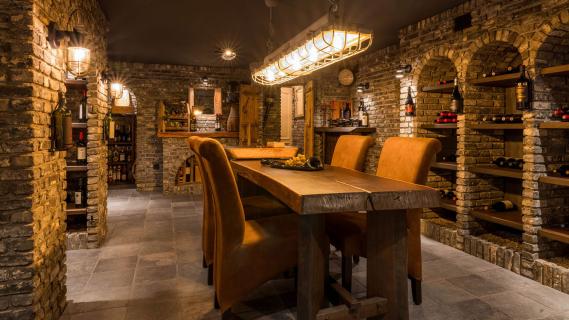 luxe villa helmond wiijnkelder