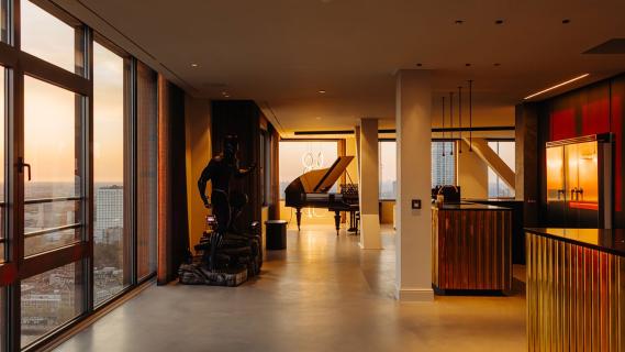 penthouse memphis depay black panther