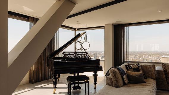 penthouse memphis depay piano
