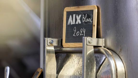 AIX Rosé Pride Edition