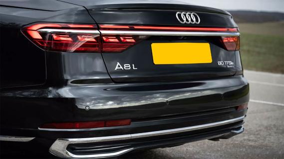 auto koning willem-alexander A8 L