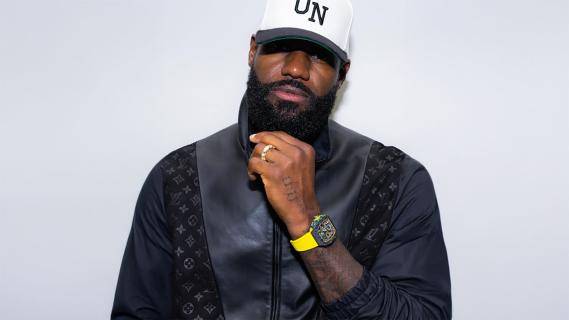 lebron james horloge