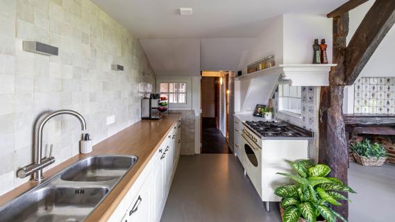 rietgedekte woonboerderij Zuidlaren keuken