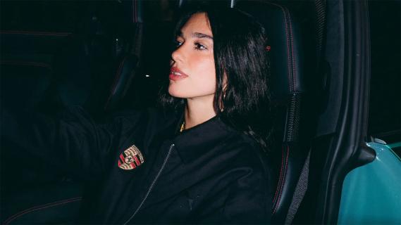 Dua Lipa Porsche 911 GT3 RS Stoel