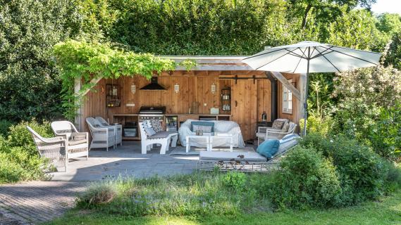 luxe familievilla Overveen tuin