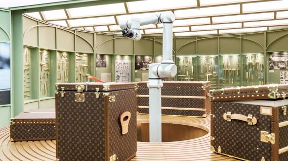 the louis shanghai louis vuitton