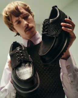 26.0】Dr. Martens × BEAMS LOWELL UK7 Dr. Martens x Beams Lowell: bijzondere veterschoenen met vijf