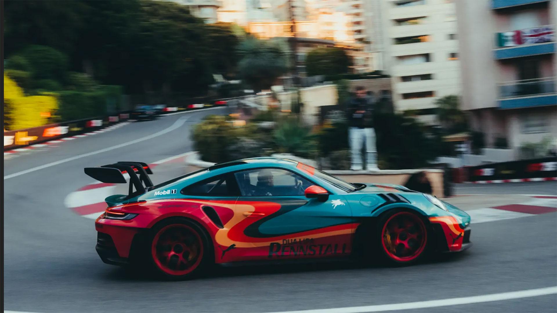 Dua Lipa Porsche 911 GT3 RS circuit