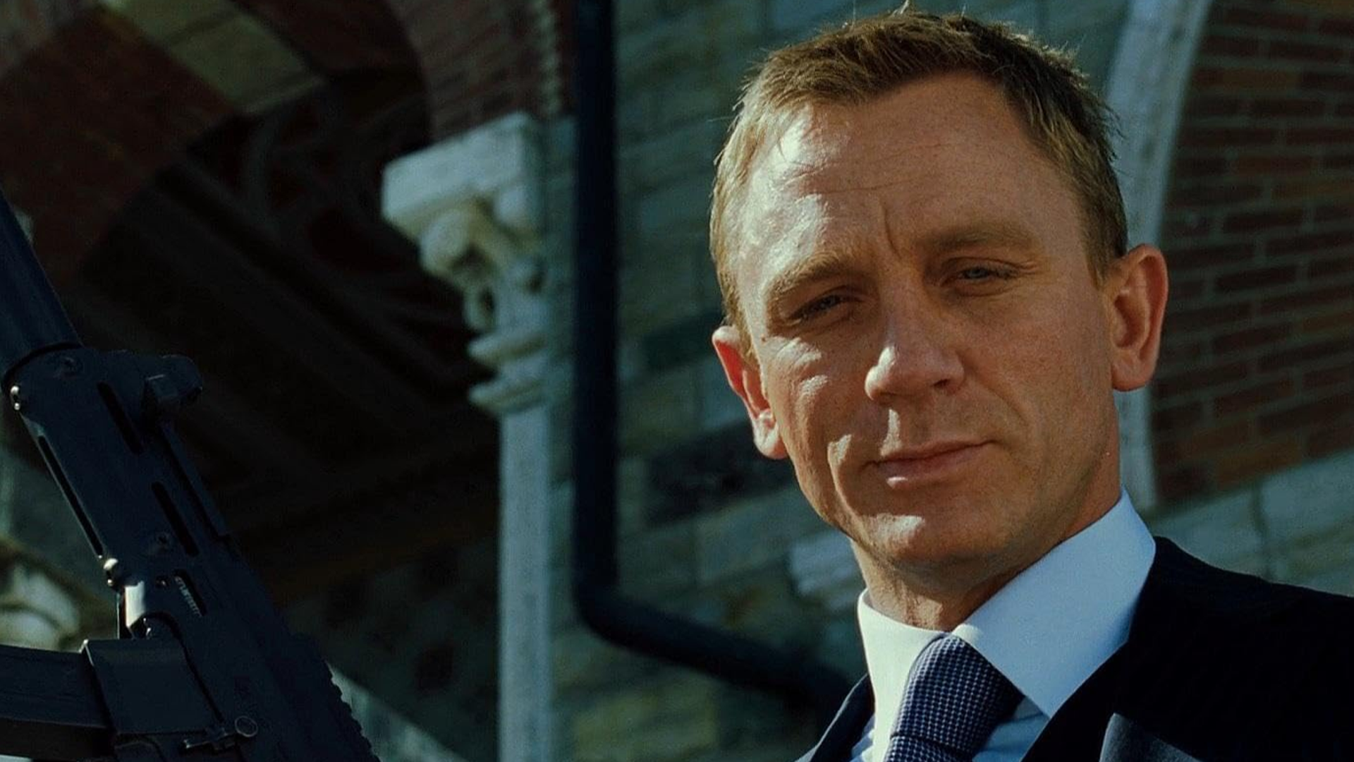 21 jaar geleden werd Daniel Craig gecast als James Bond (en dat leverde veel commentaar op)