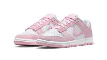 Nike Dunk Low ‘Pink Corduroy’
