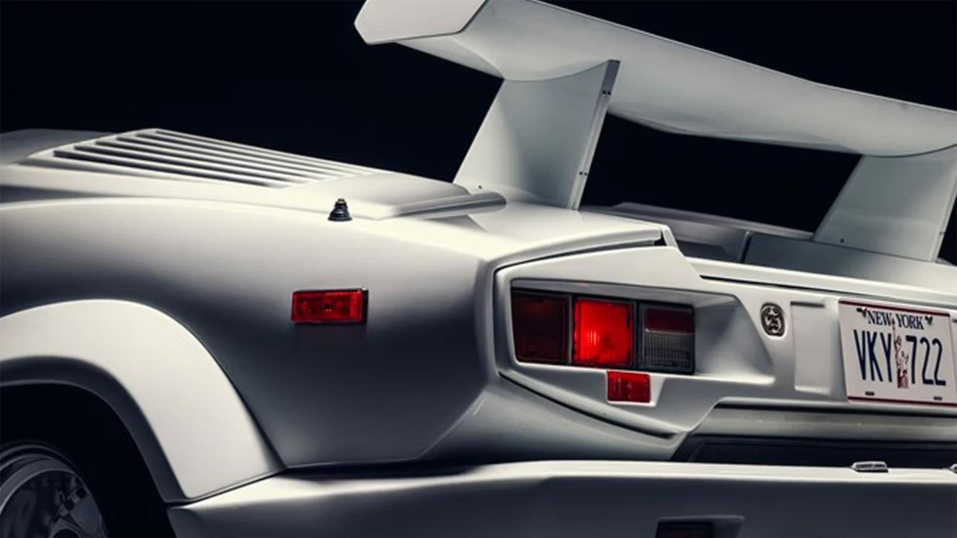 De Lamborghini Countach uit The Wolf of Wallstreet staat te koop