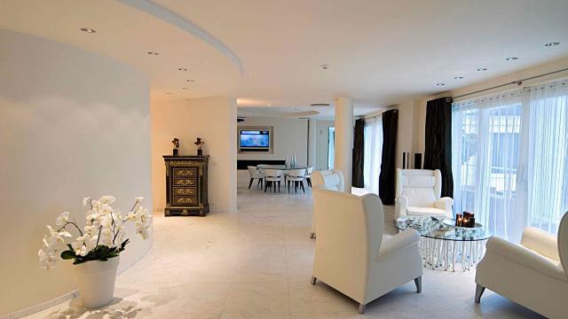 state-of-the-art designvilla Funda