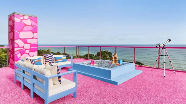 Barbie Dreamhouse Airbnb