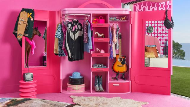 Barbie Dreamhouse Airbnb