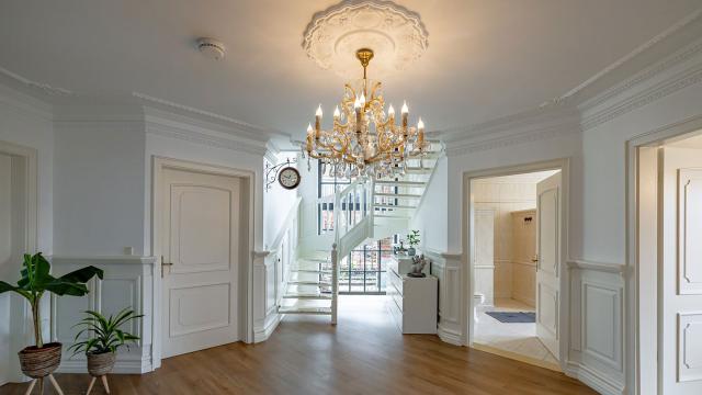 Funda-blikvanger in Heiligerlee heeft Romeinse badkamer en meer - JFK