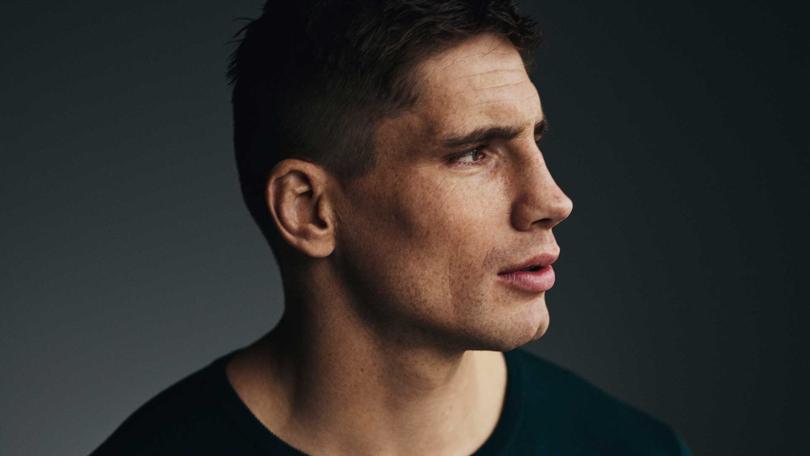 Wie is Artem Vakhitov? De tegenstander van Rico Verhoeven - JFK