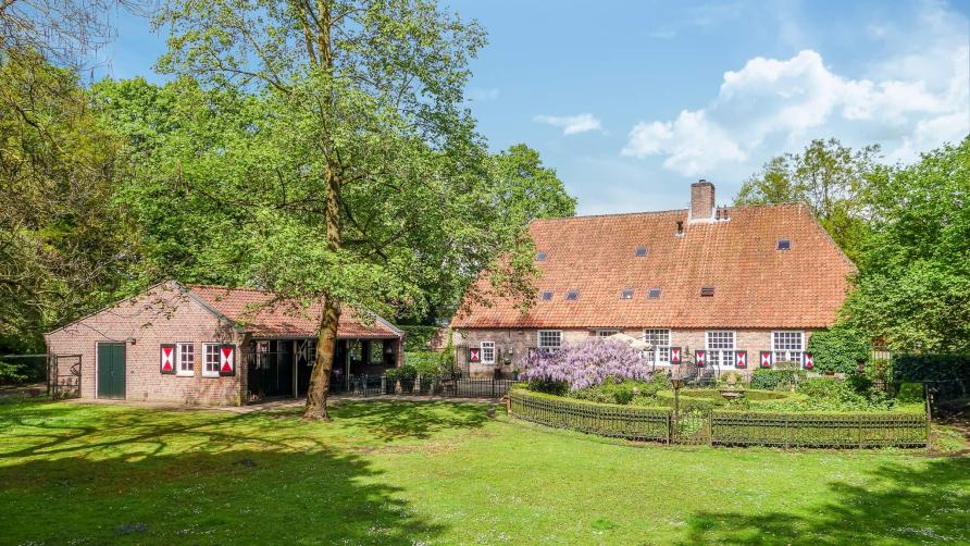 Te Koop: Authentieke Woonboerderij In Het Brabantse Deurne - JFK