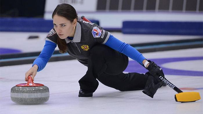 Anastasia Bryzgalova maakt curling extreem heet