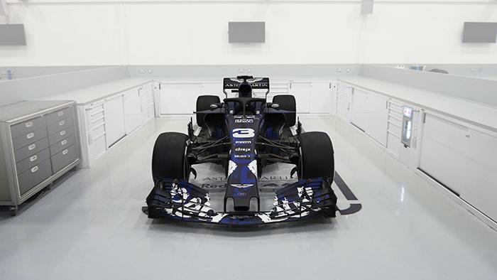 Dit is de nieuwe Formule 1-auto van Max Verstappen